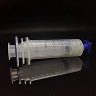 Шприц и калуп за клип